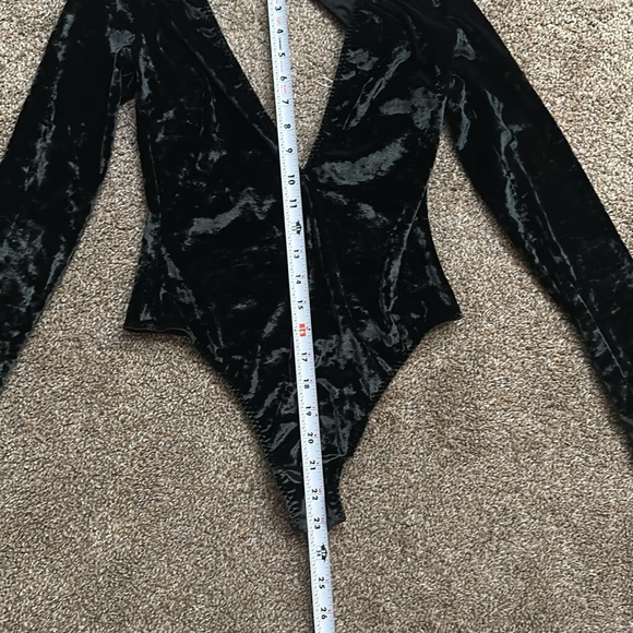 Victoria’s Secret bodysuit XS Velvet thong - Picture 3 of 12
